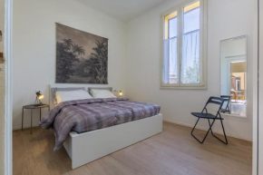 Accademia delle Belle Arti University Apartment